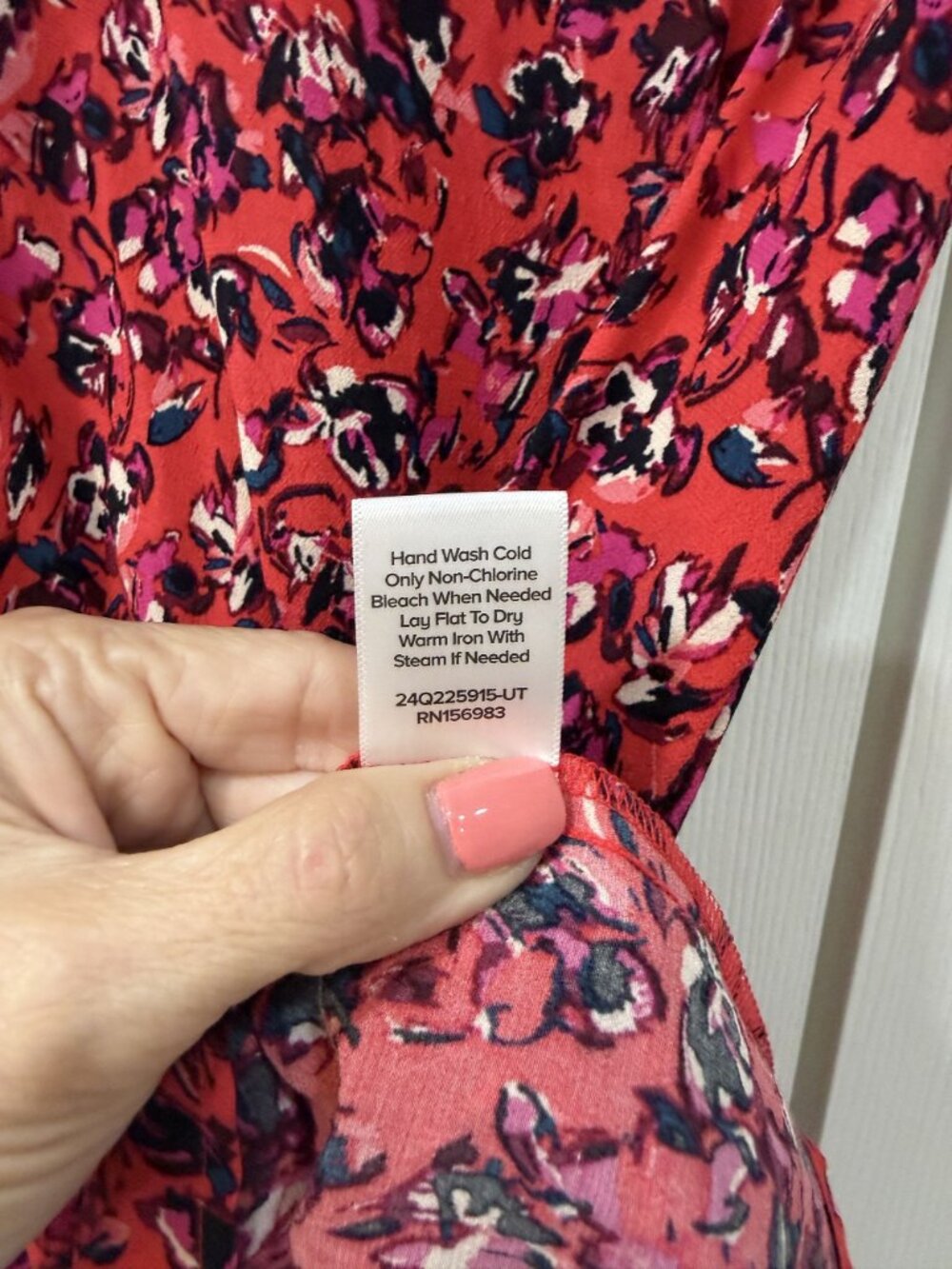 Evereve EUC Maeve Floral Top in Multifloral-Size S - Picture 5 of 6